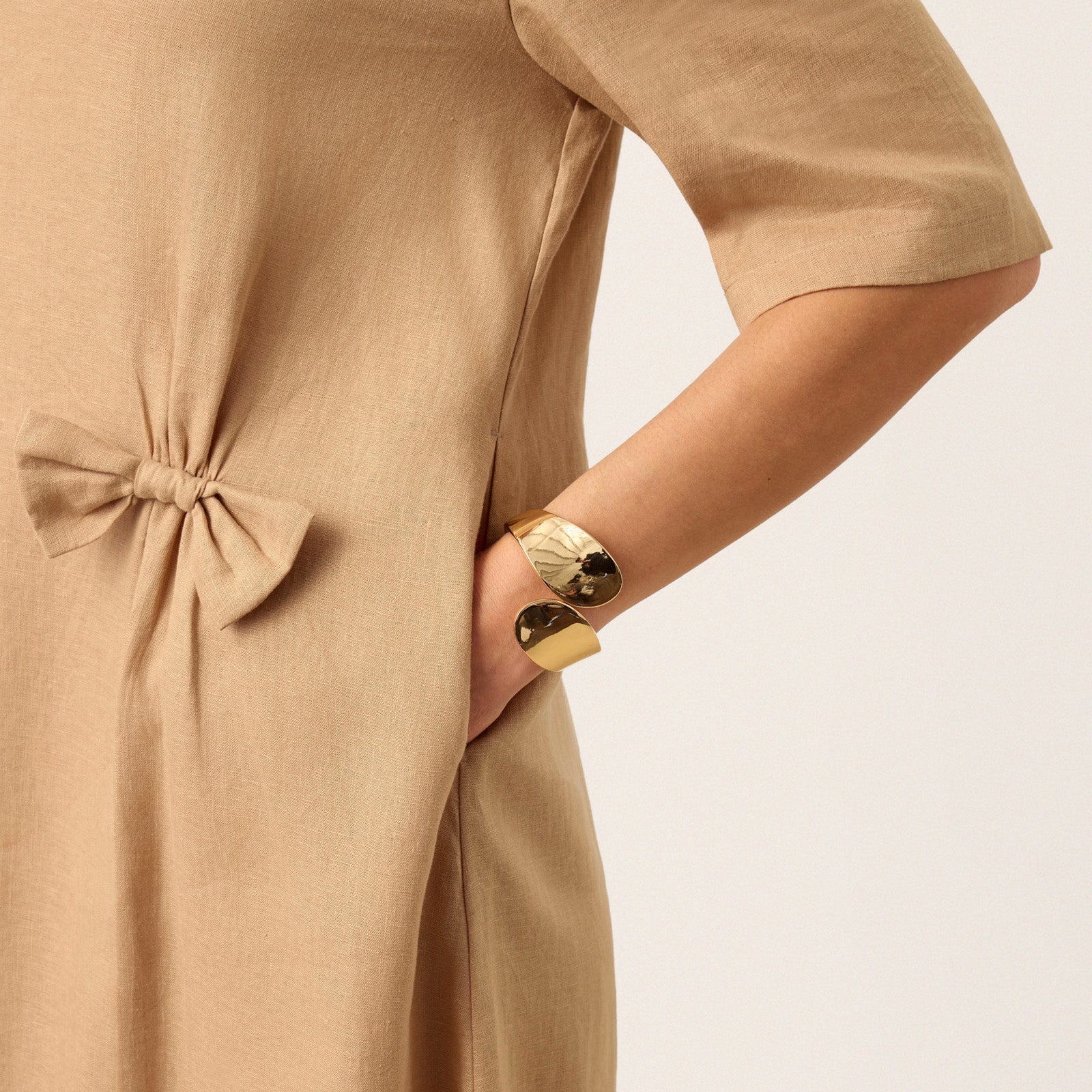 Linen Bow Dress — Esmeralda