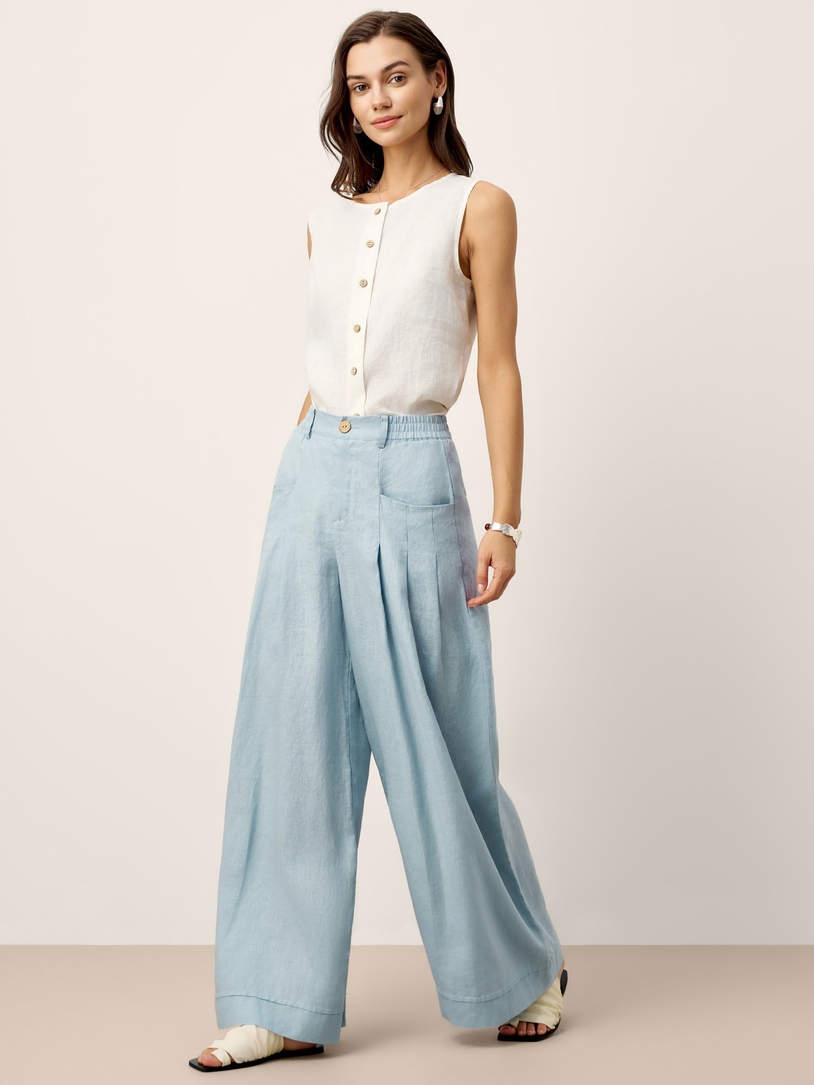 Fashionista Heaven Linen Pleated Relaxed Pants — Yara