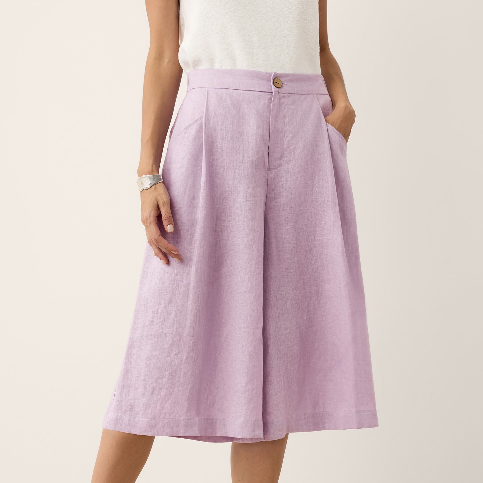 Linen Bermuda Shorts — Berenice