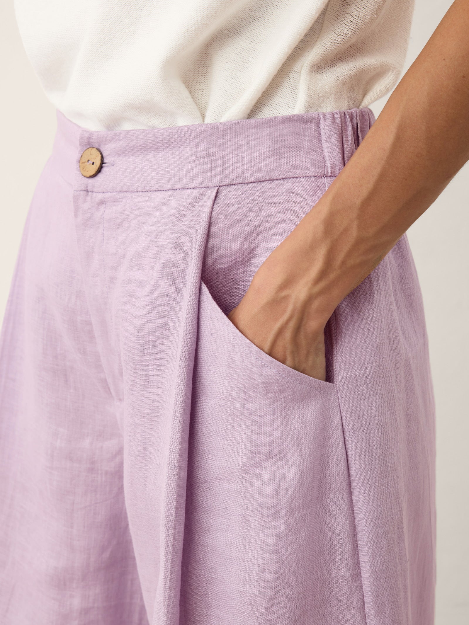 Linen Bermuda Shorts — Berenice