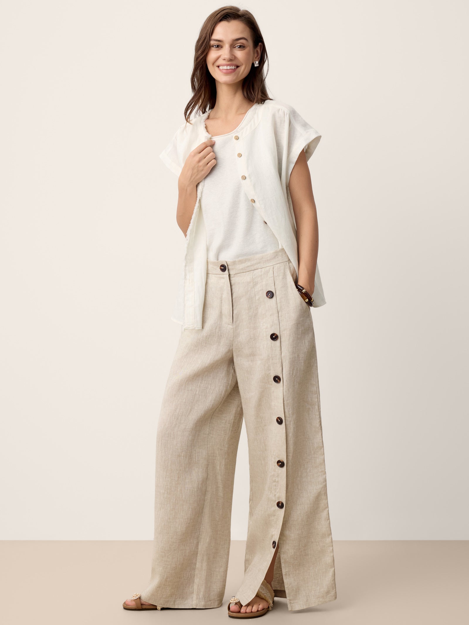 Fashionista Heaven Linen Slit-Hem Pants — Anaïs