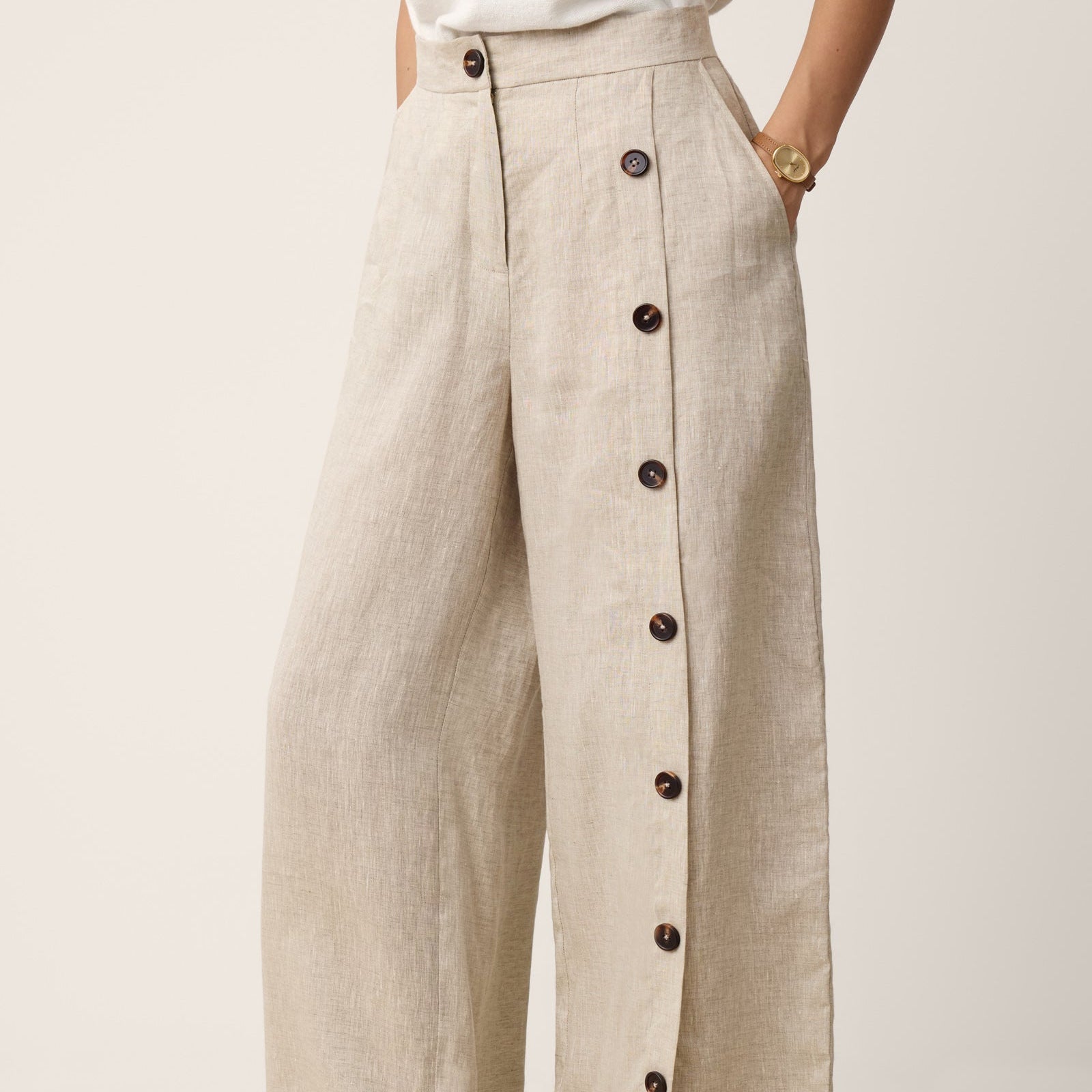 Fashionista Heaven Linen Slit-Hem Pants — Anaïs
