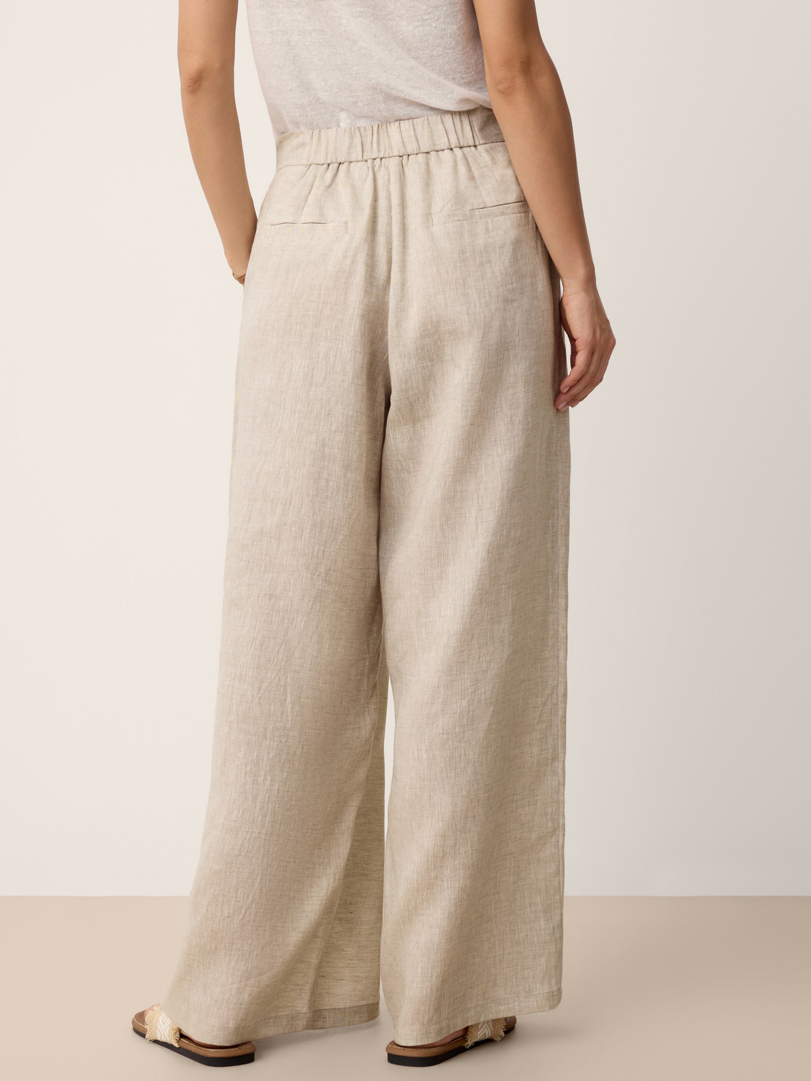 Fashionista Heaven Linen Slit-Hem Pants — Anaïs