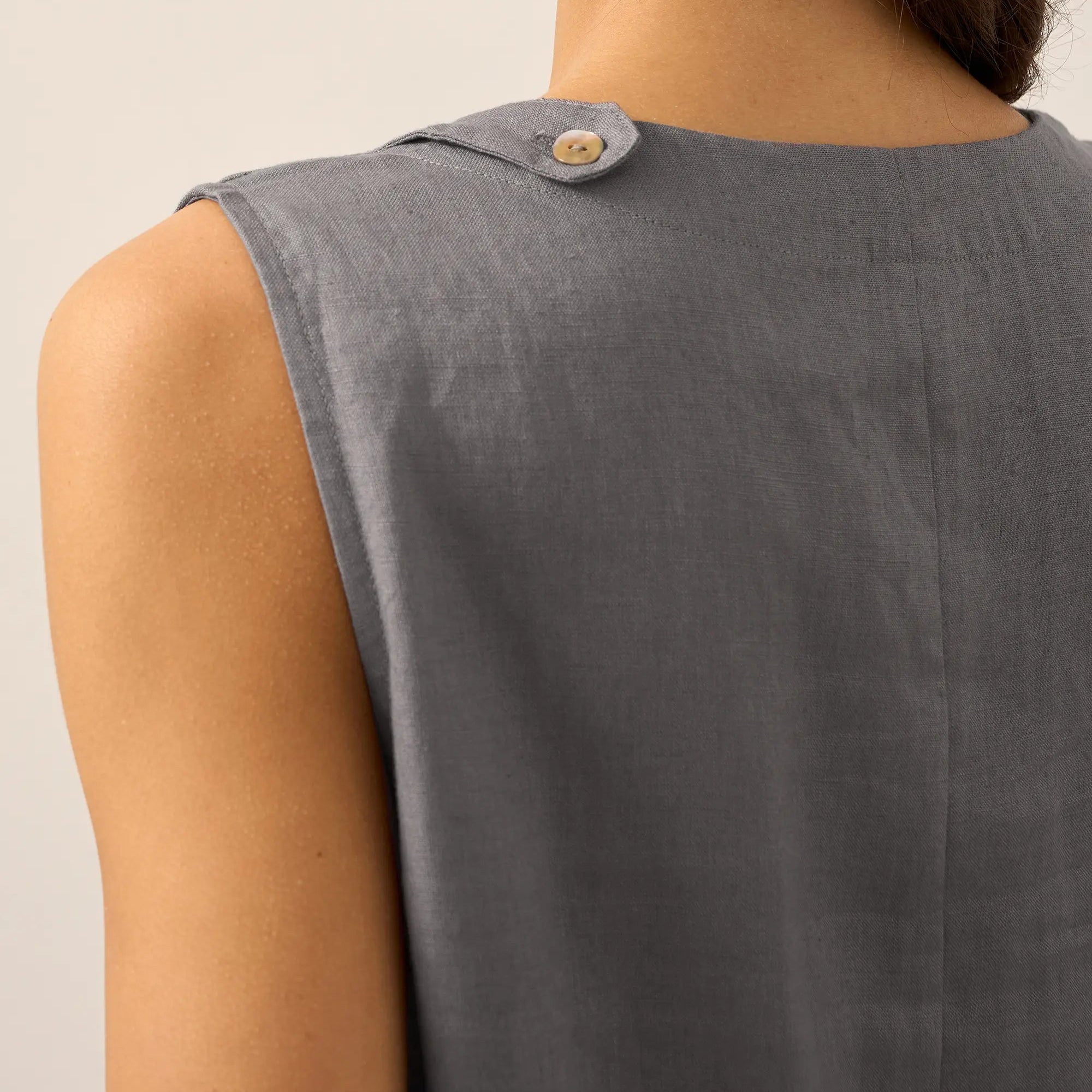 Linen Sleeveless Dress — Sienna