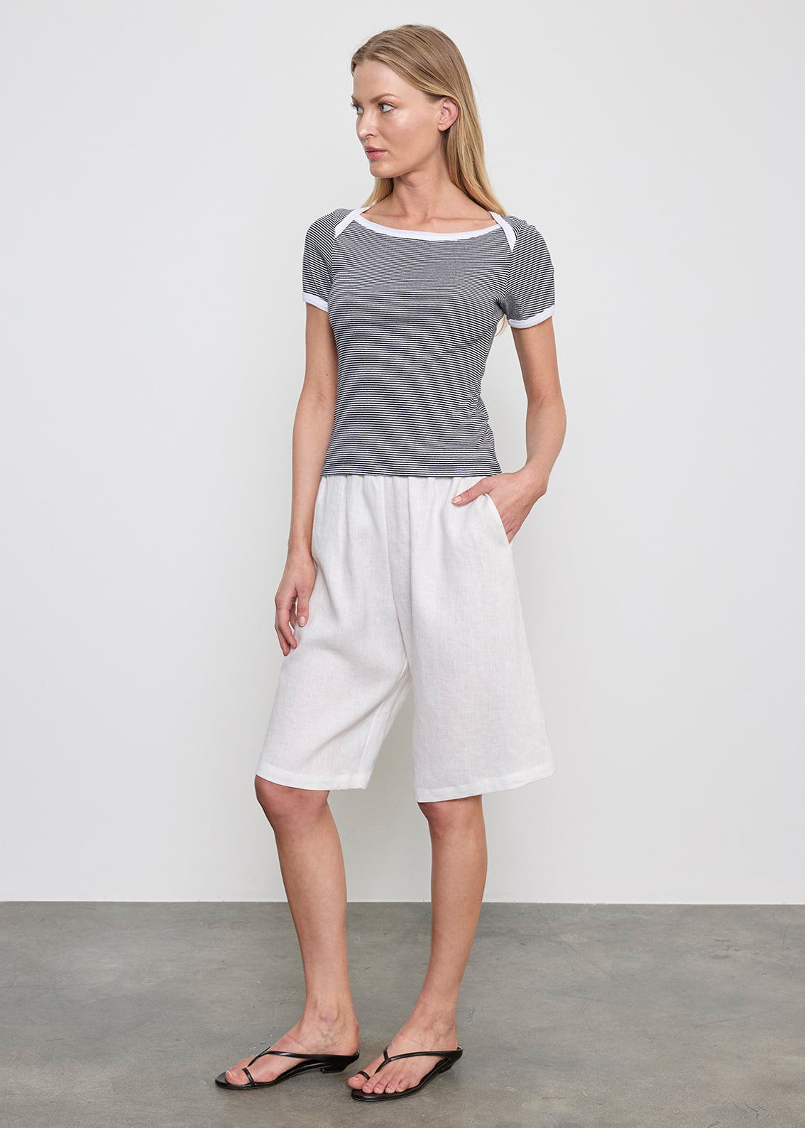 Fashionista Heaven Linen Bermuda Short — Aria