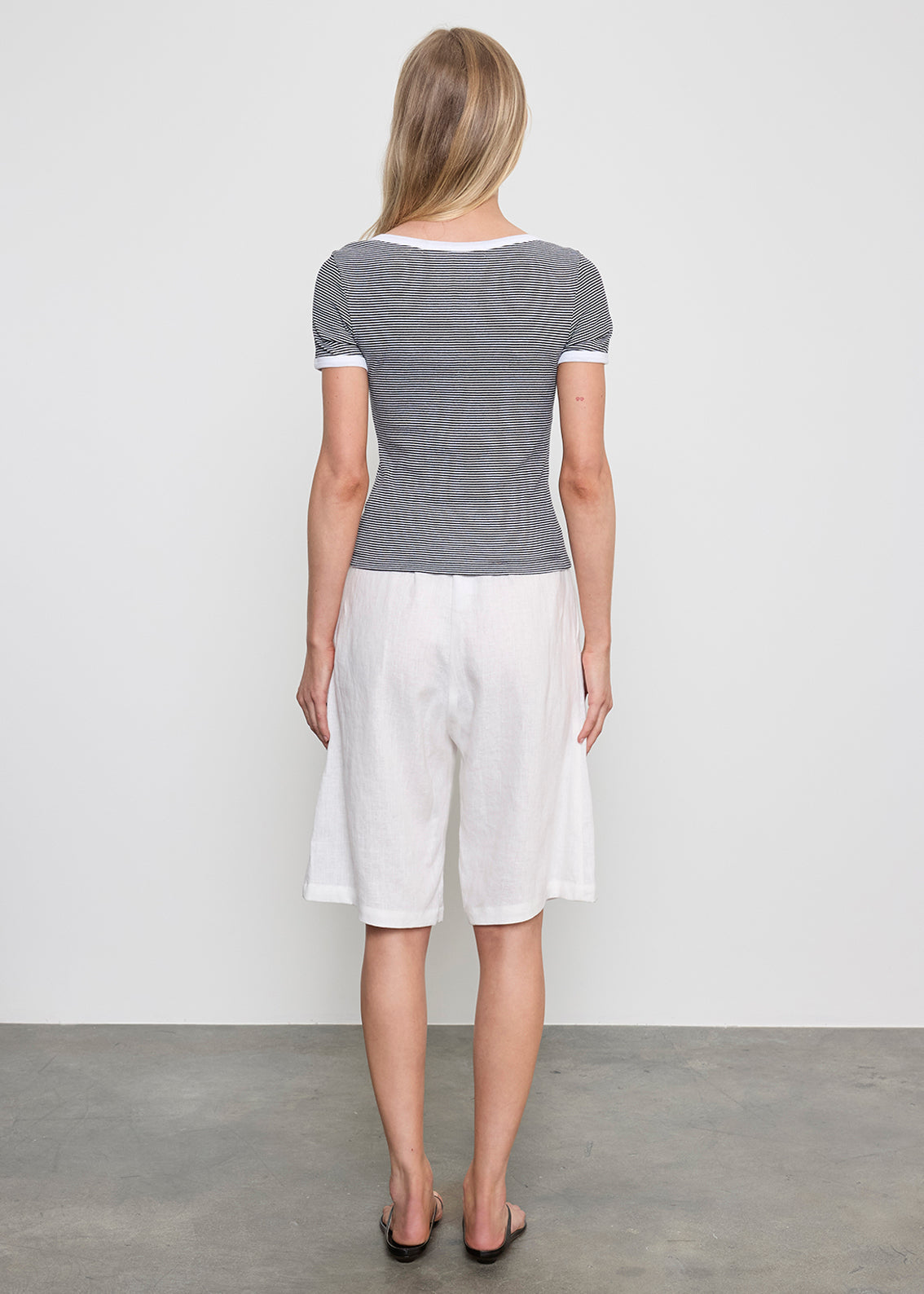 Fashionista Heaven Linen Bermuda Short — Aria