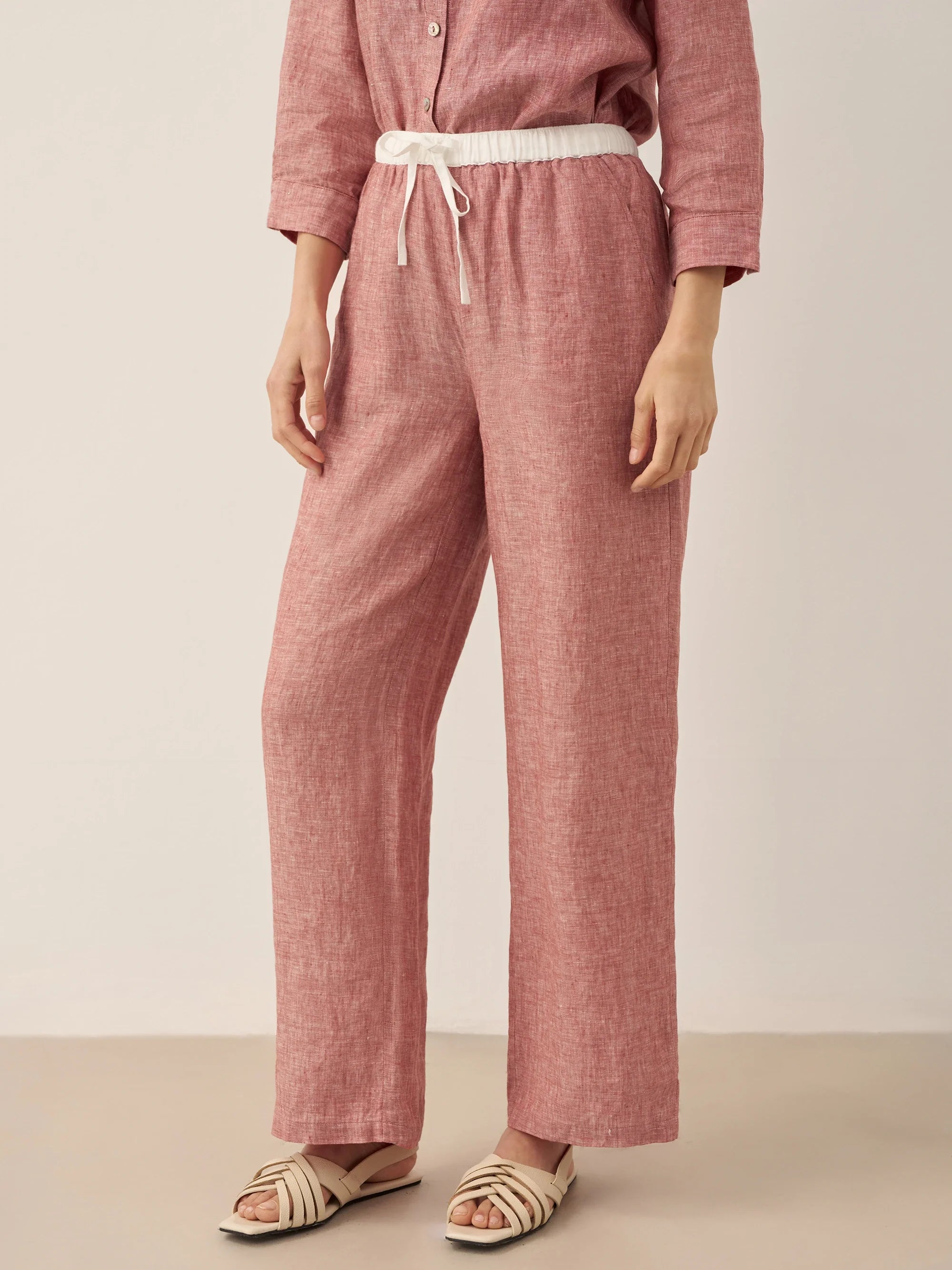 Fashionista Heaven Linen Straight-Leg Trousers — Vita
