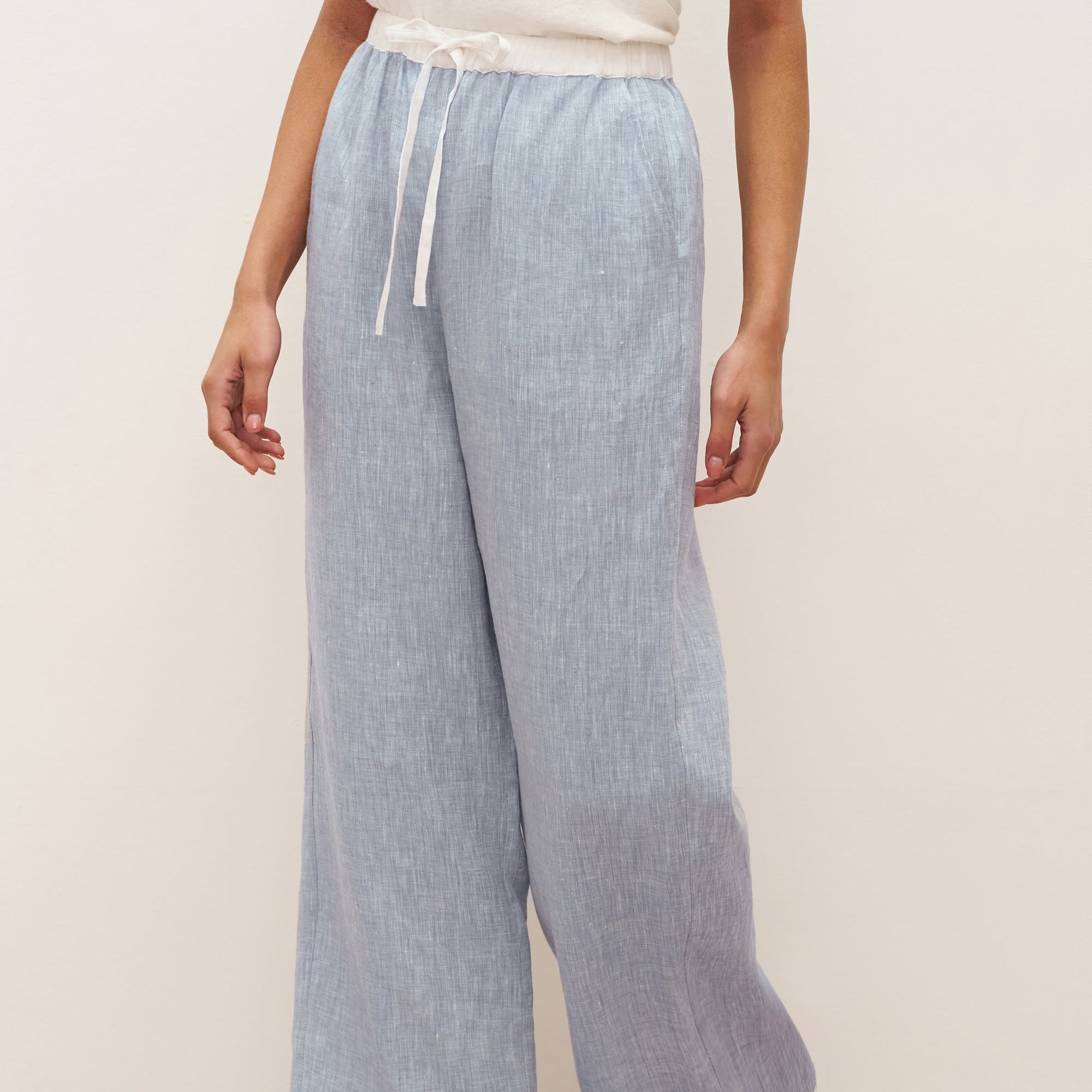 Fashionista Heaven Linen Straight-Leg Trousers — Vita