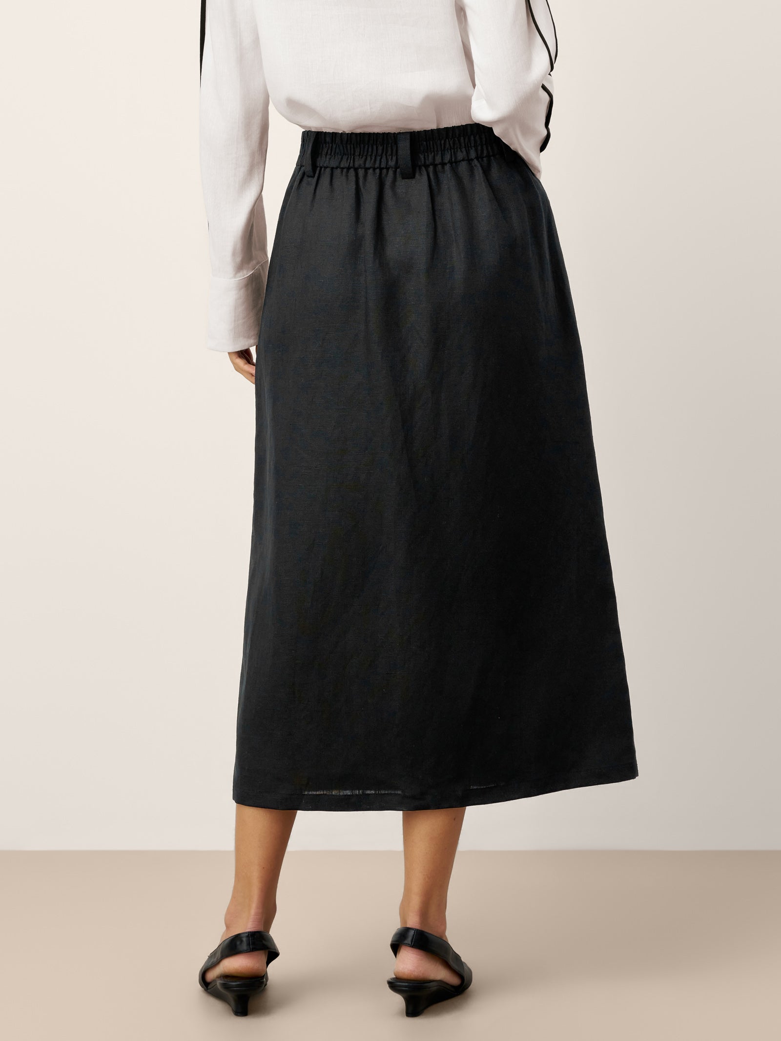 Fashionista Heaven Linen-Lyocell Skirt — Tamara