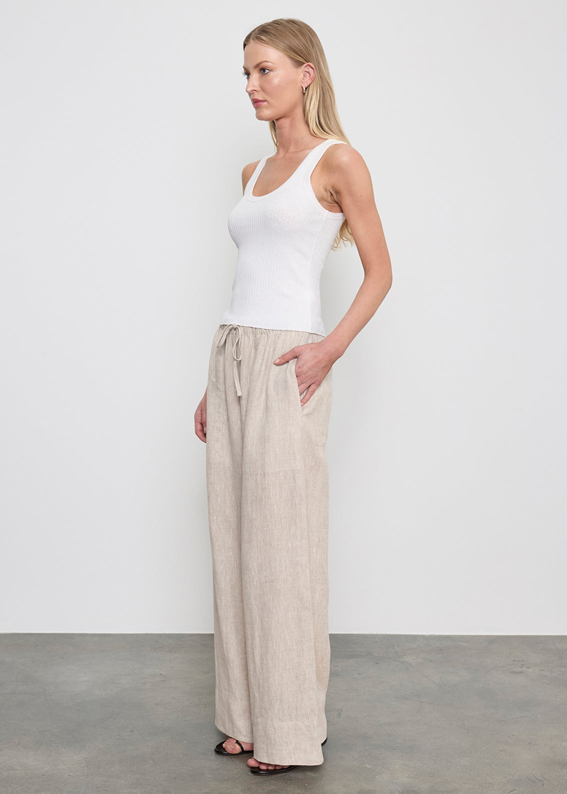 Fashionista Heaven Linen Cropped Summer Pant — Marlowe