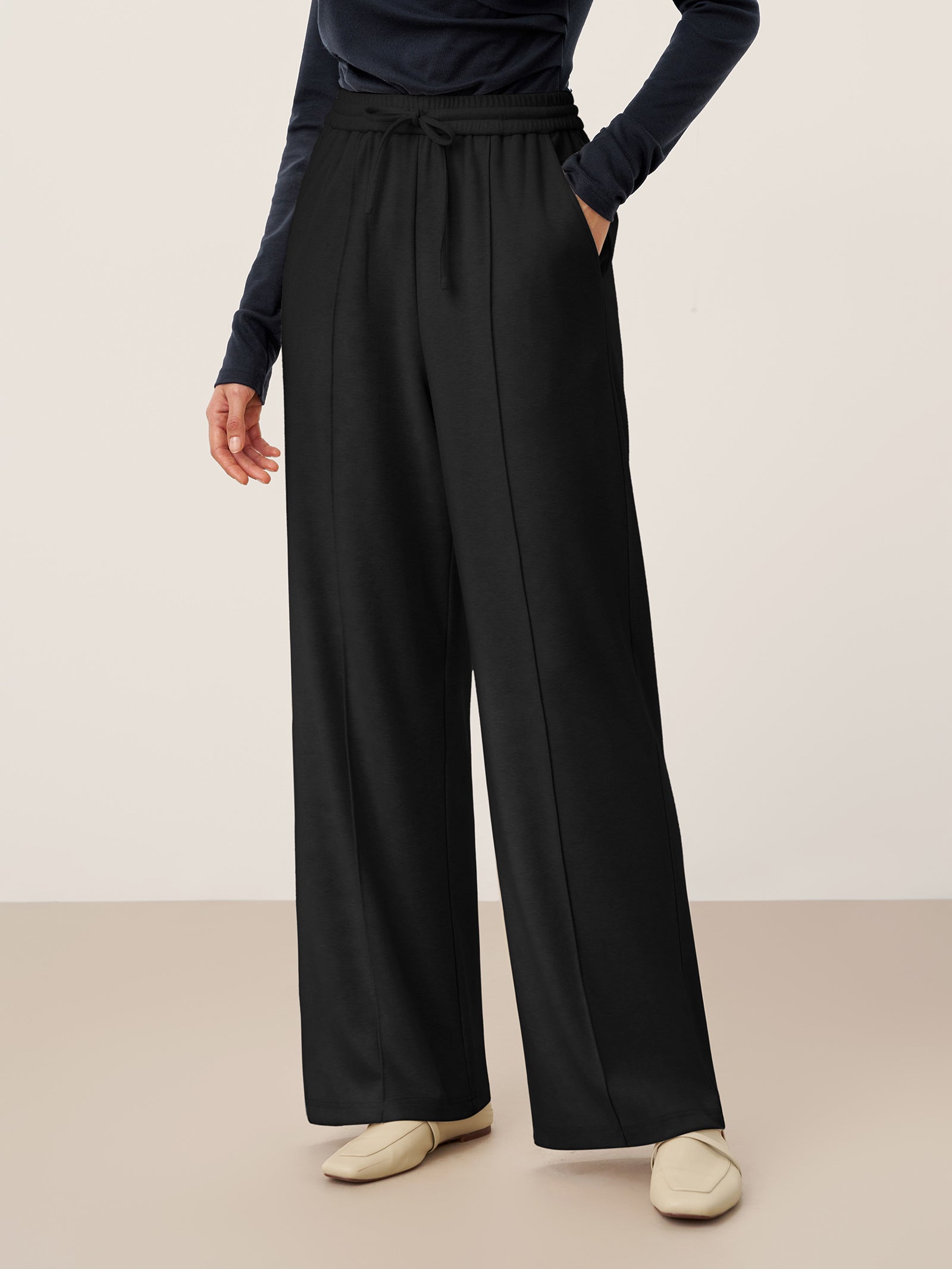Fashionista Heaven Lyocell Pin-Tuck Pants — Solène