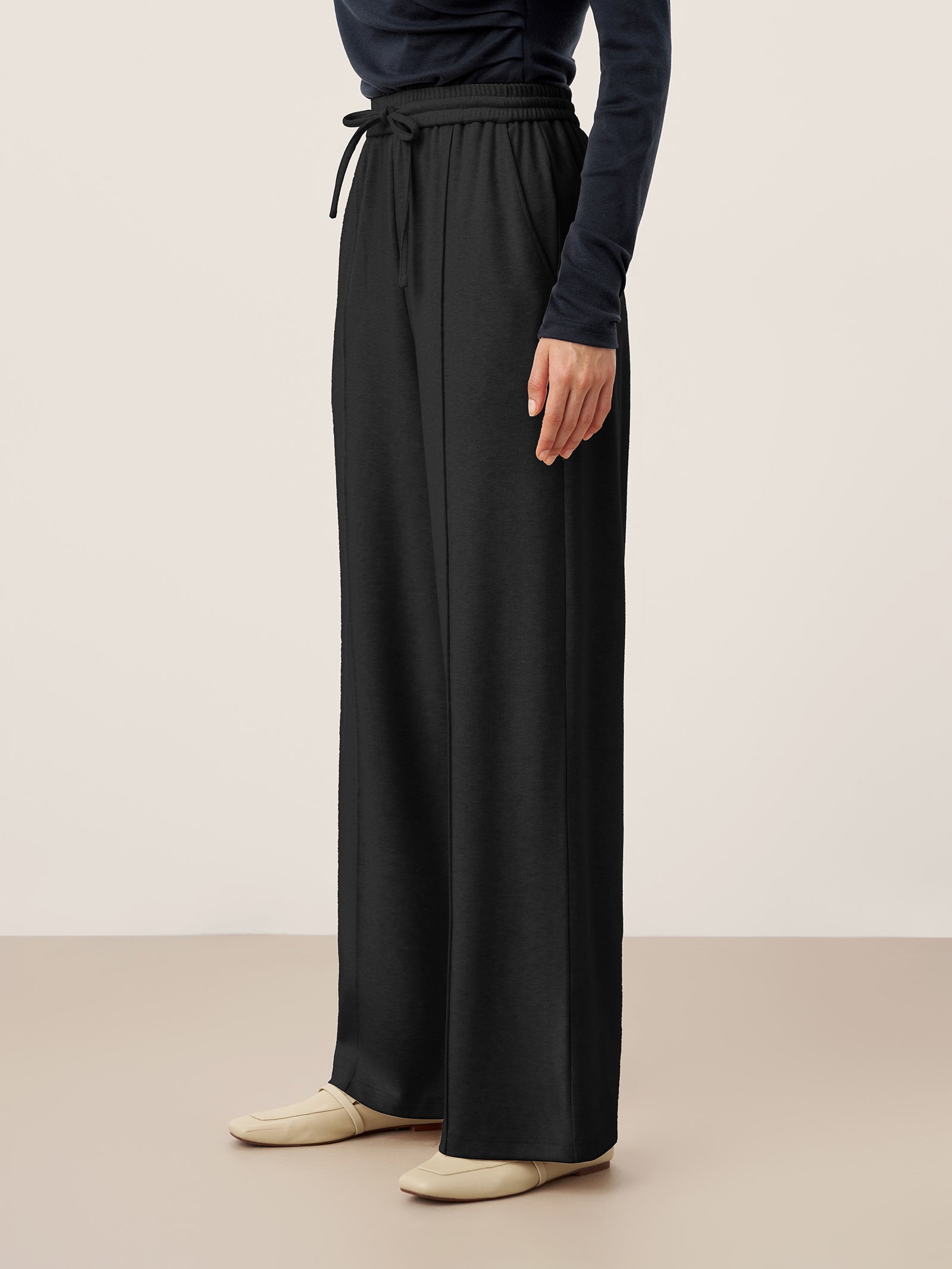 Fashionista Heaven Lyocell Pin-Tuck Pants — Solène
