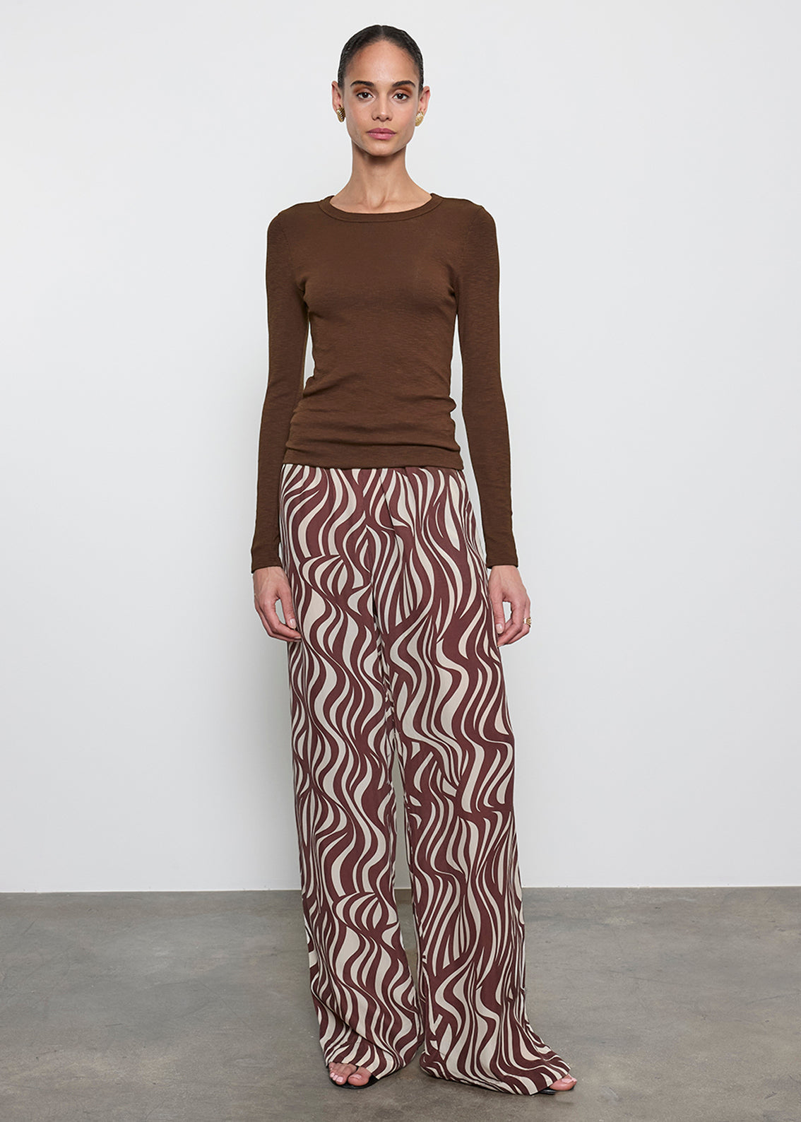 Fashionista Heaven Wave Print Resort Pant — Ottilie