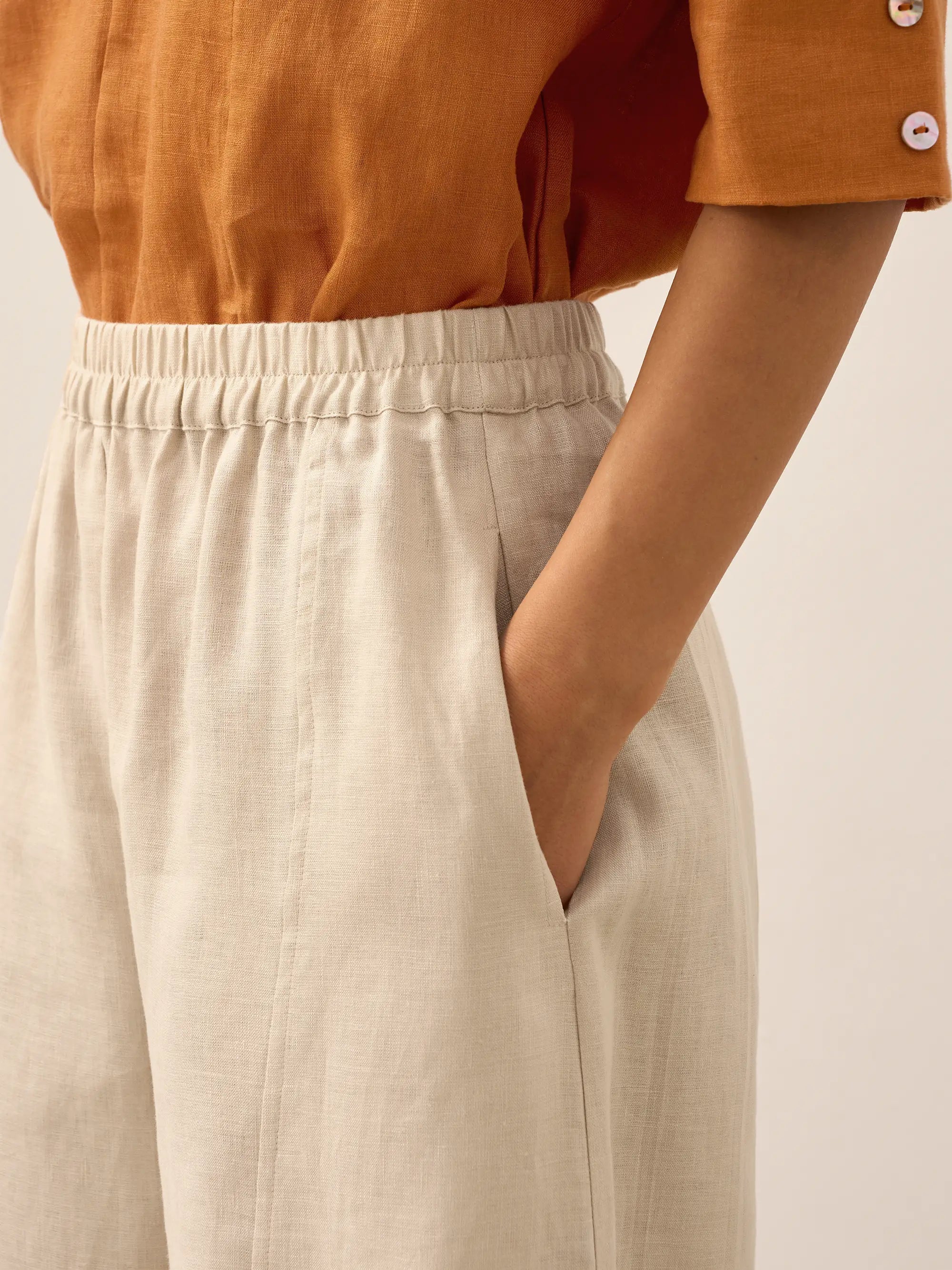 Fashionista Heaven Linen Ankle Pants — Clementine